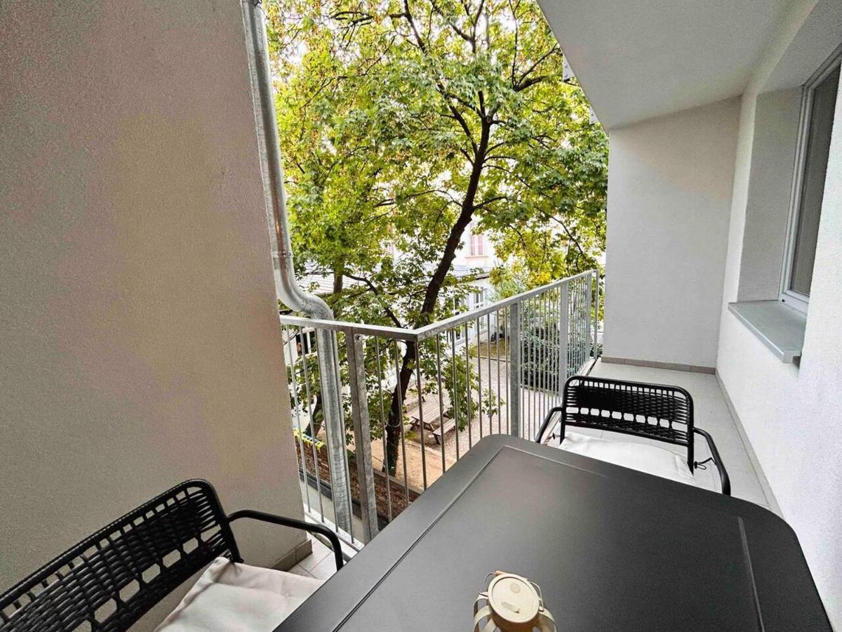 Urbaner Charme: Stilvolles Wohnen Im Herzen Wiens Exterior photo